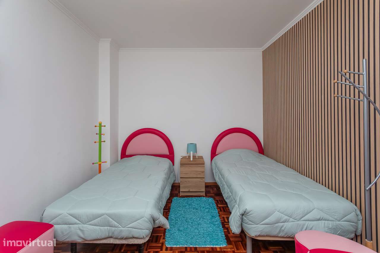 Excelente T2 na Tapada das Mercês-15