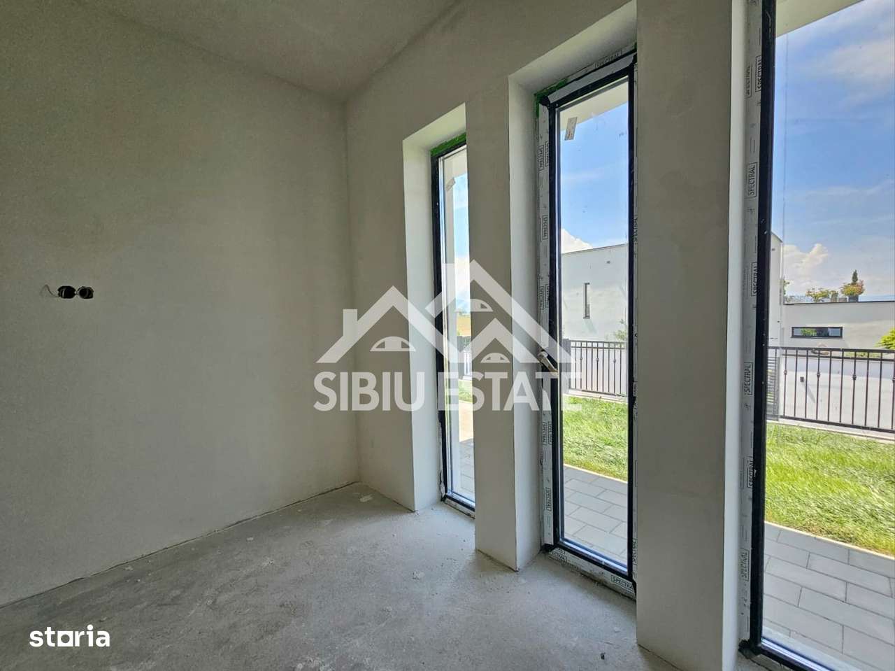 Casa moderna LA CHEIE confort NOU-3