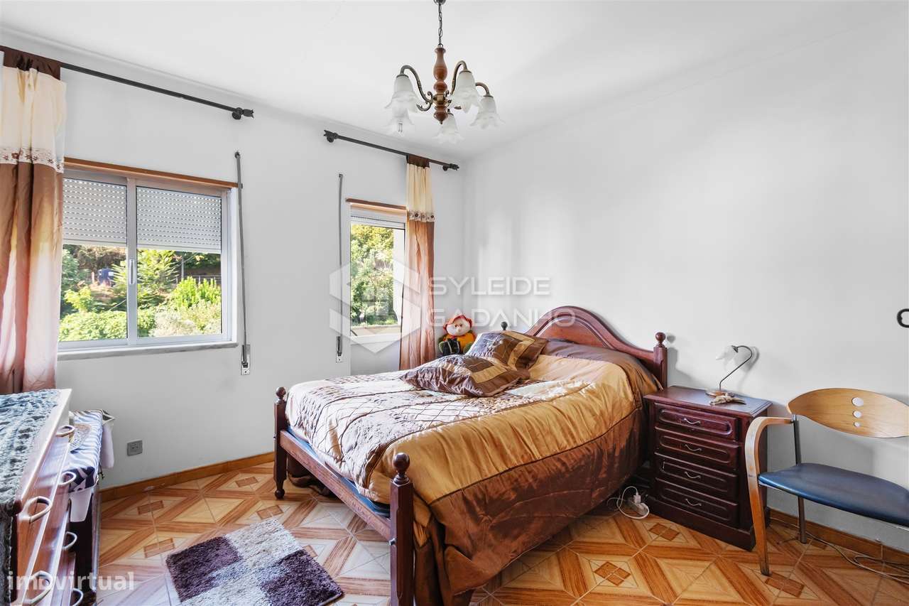 Apartamento T4 para VENDA na Calçada das Poldras, zona baixa da Covilh-12