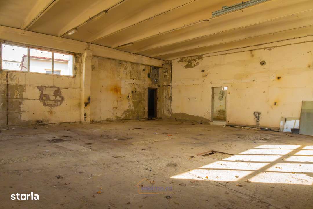 Hala de 307 mp – pozitie strategica intre Gara si Școala Nr. 2-8