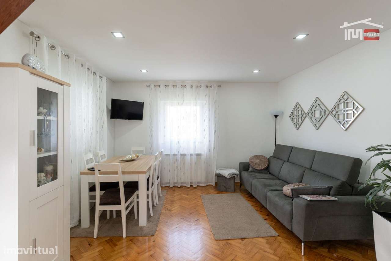 MORADIA T3 REMODELADA | ENTRADA DE FÁTIMA-12