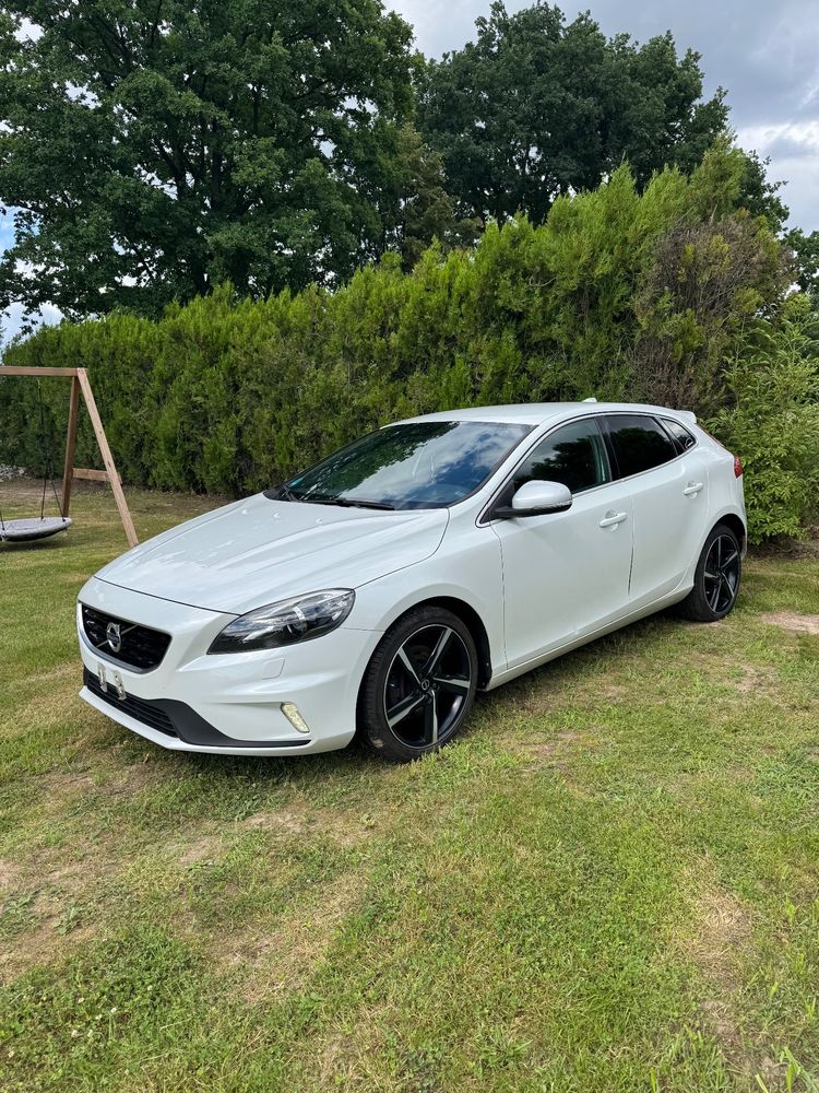 Volvo V40 II (2012-) D3 RDesign 2015