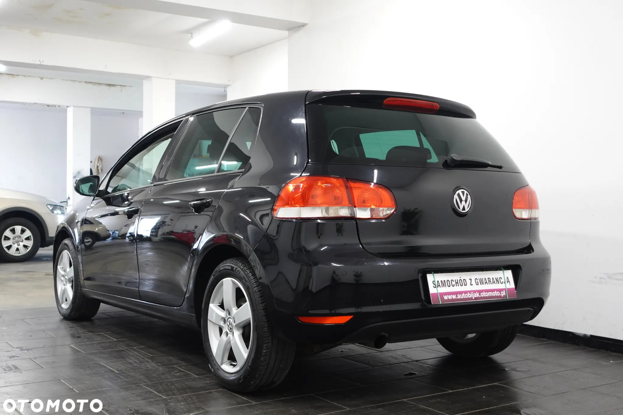 Volkswagen Golf 1.6 TDI DPF BlueMotion Technology Comfortline - 7