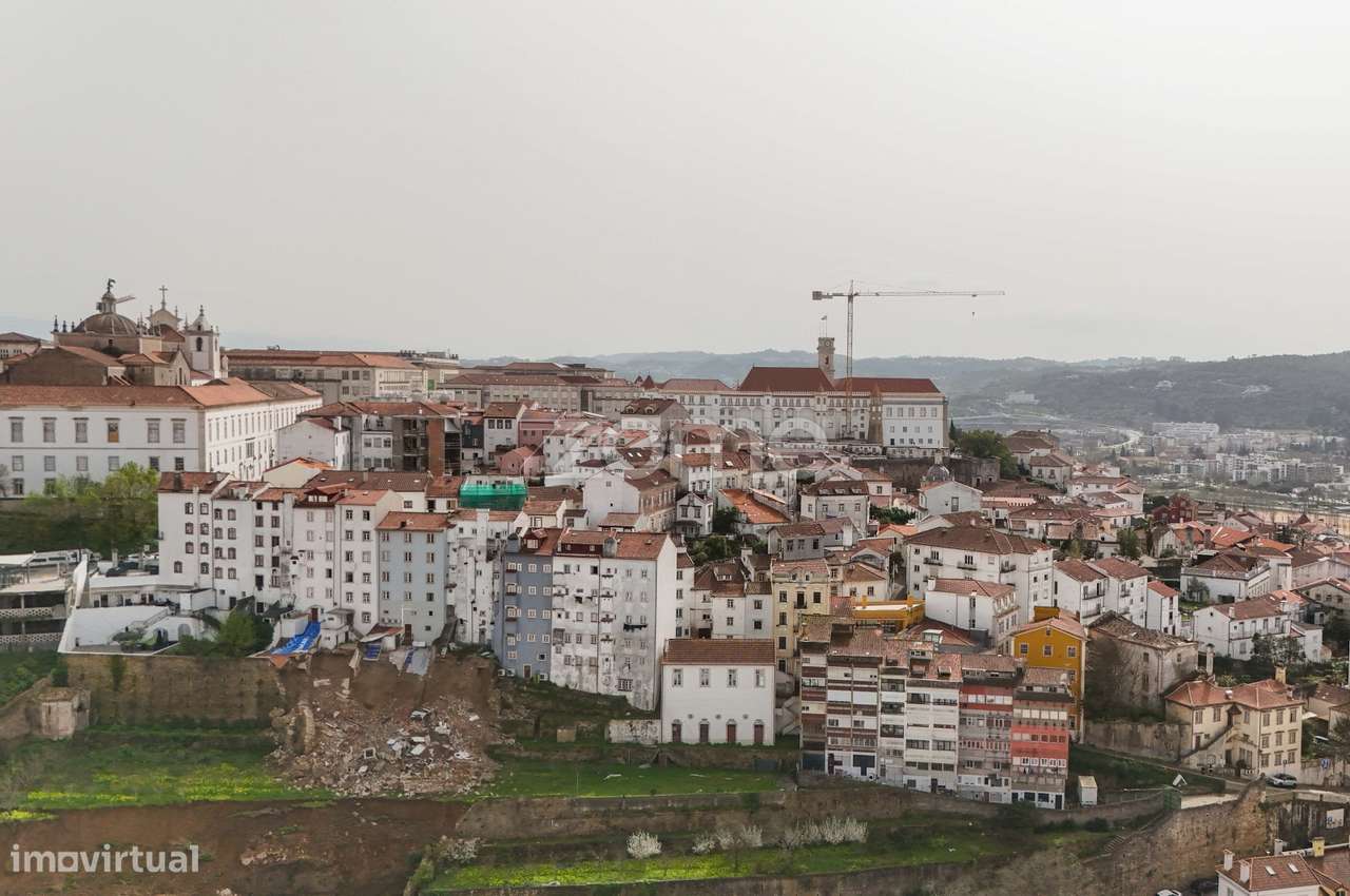 Prédio composto por dois apartamentos | Guerra Junqueiro | Coimbra-52