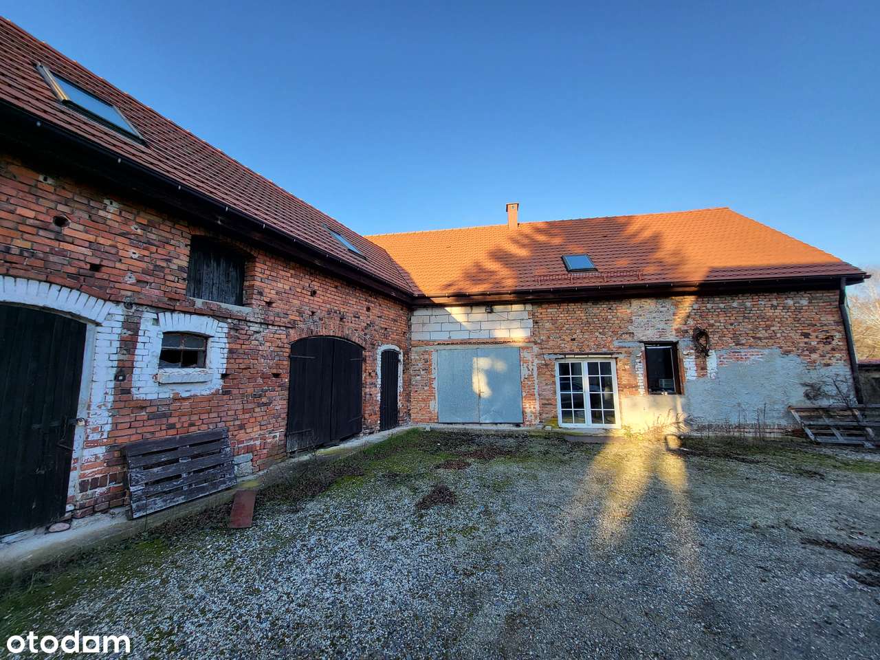 | Dom | Budynki usługowo gospodarcze  | Brodno k/Środy Śląskiej-1