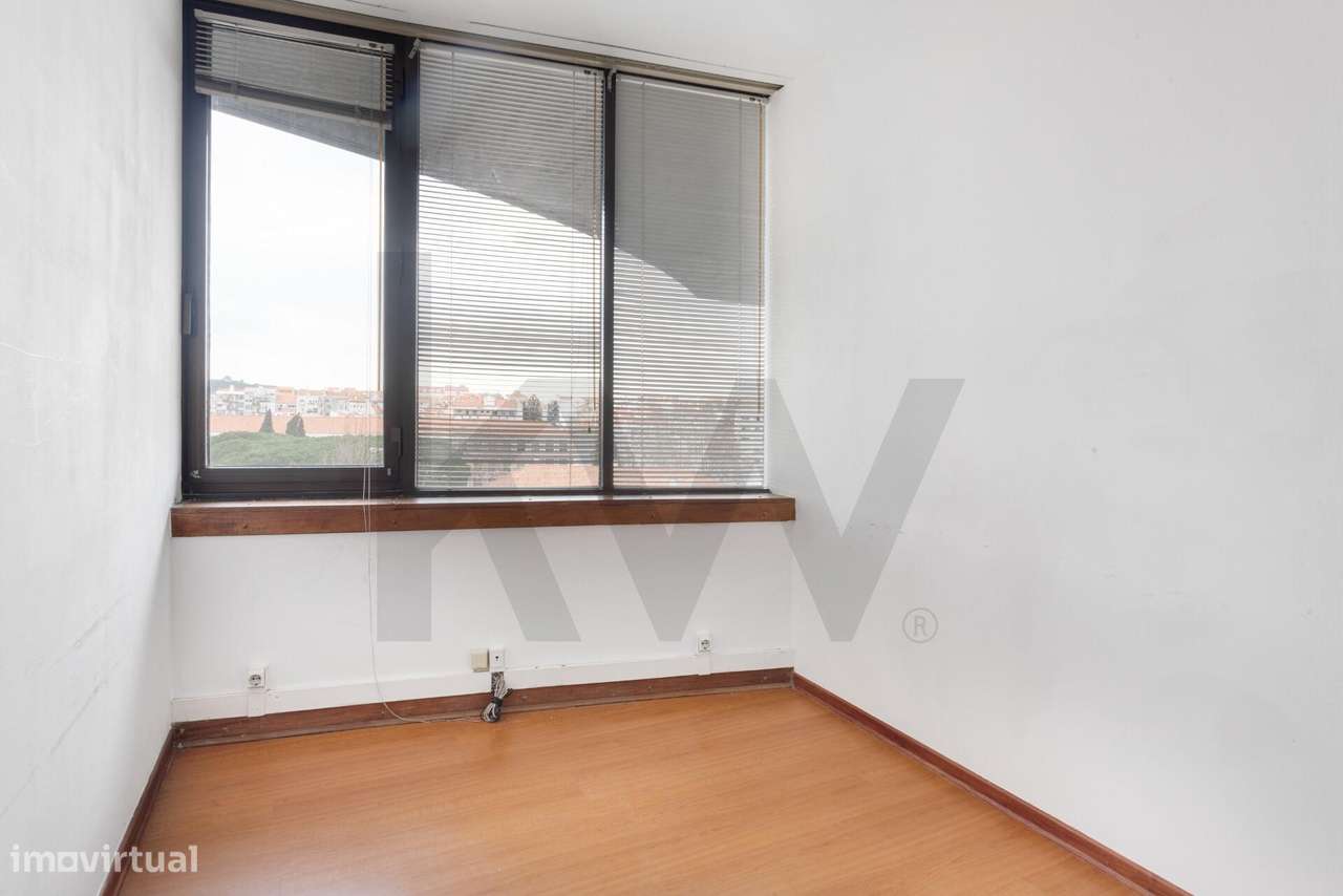 Escritório nas Amoreiras com vista panorâmica e grande versatilidade - Grande imagem: 3/15