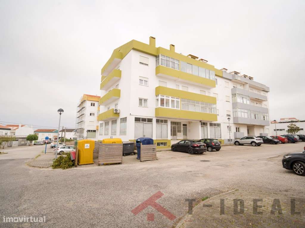 Apartamento T3 na vila da Lourinhã-40