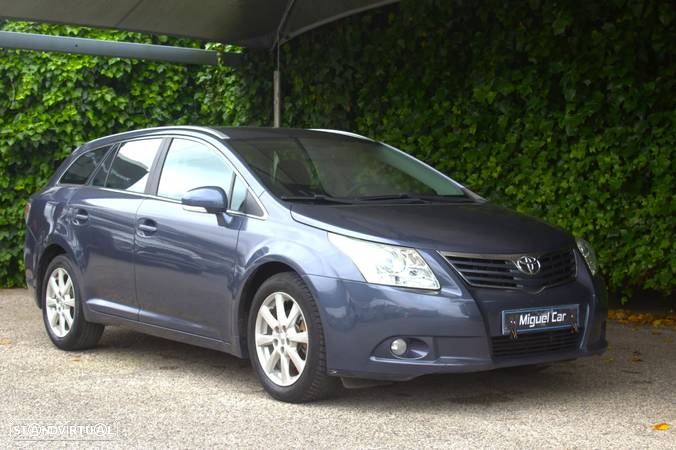 Toyota Avensis SW 2.0 D-4D Premium Sport - 1