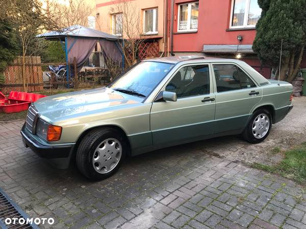 Mercedes-Benz W201 (190) - 40