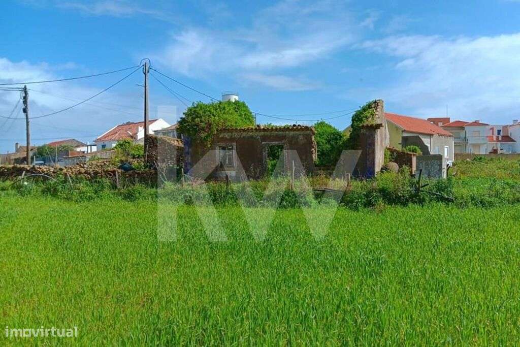 Venda de Quintinha em terreno com 15.176 m2, 4 ruínas em Lagoa, Santo - Grande imagem: 4/43