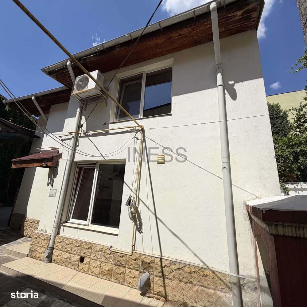 casa P+1, aproape de Piata Universitatii, pet friendly, curte comuna