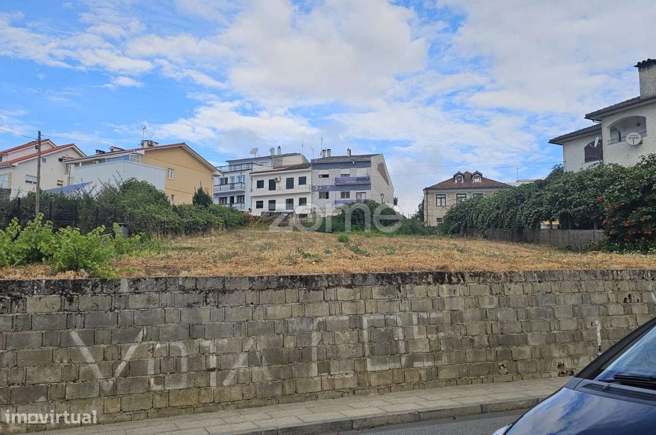 Terrenos para Construção no Centro de Murça – 3 Lotes Disponíveis!... - Grande imagem: 2/3