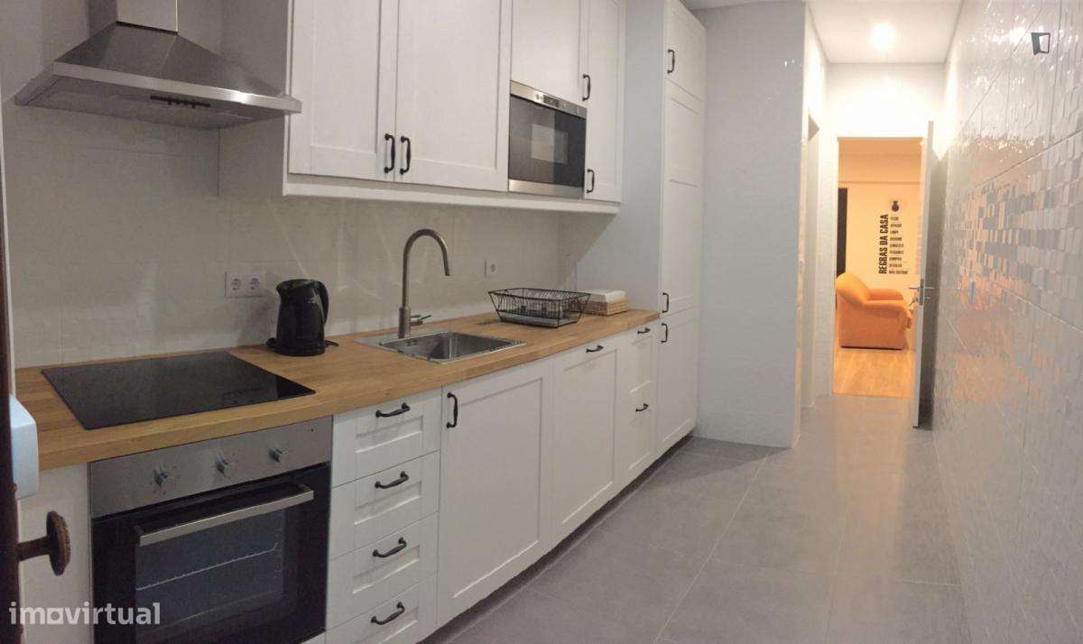 Quarto - localizado em Arroios Lisbon - Grande imagem: 5/16