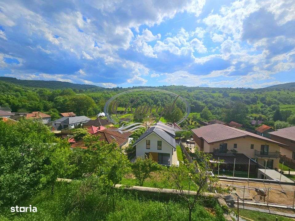 Casa cu terasa si curte mare, atmosfera rurala aproape de oras - Imagine principală: 5/17