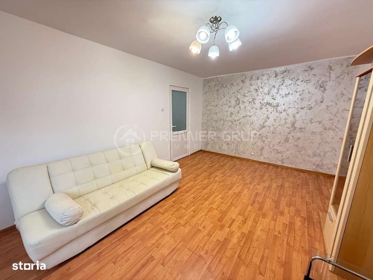 Apartament 2 camere renovat 52mp, Tătărași, CT - Imagine principală: 2/12