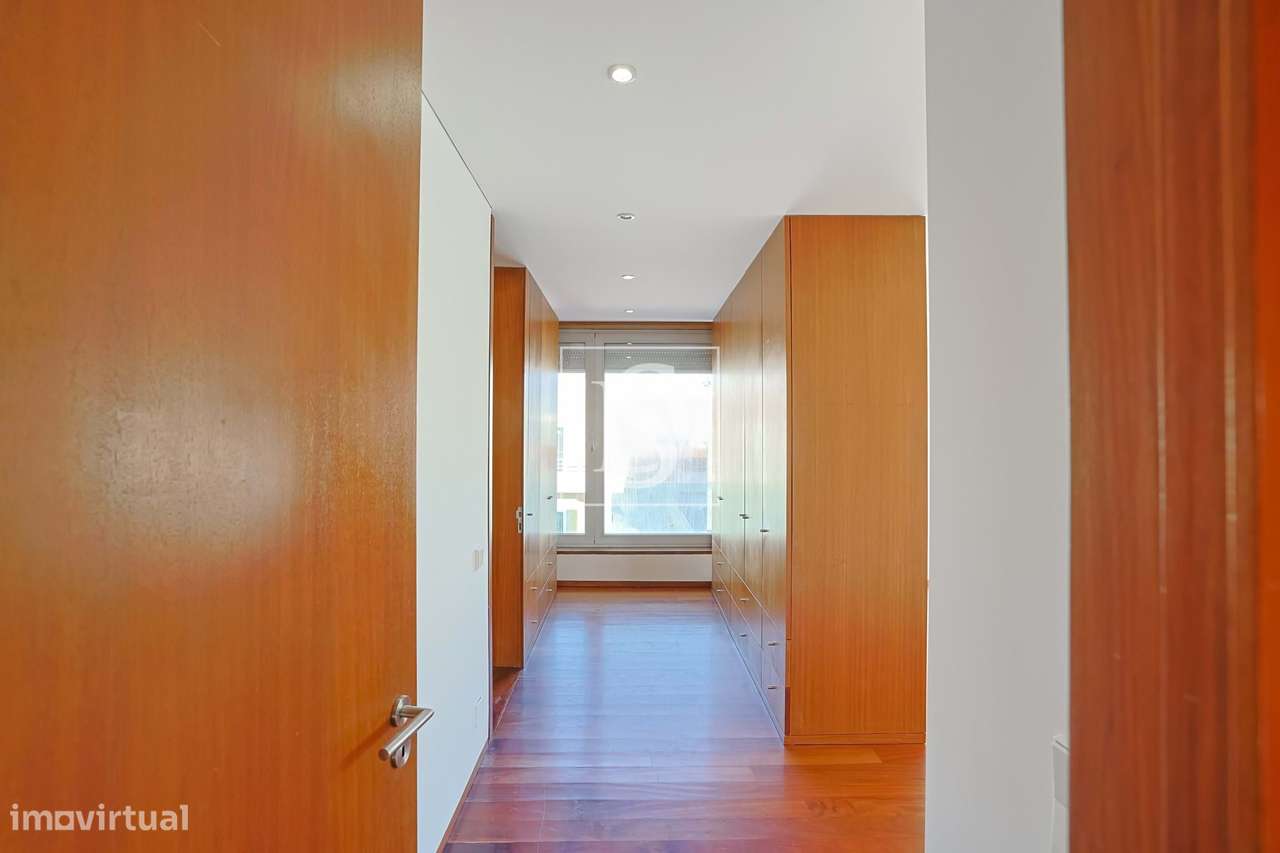 Moradia T3 individual com jardim e garagem na Póvoa de Varzim-15