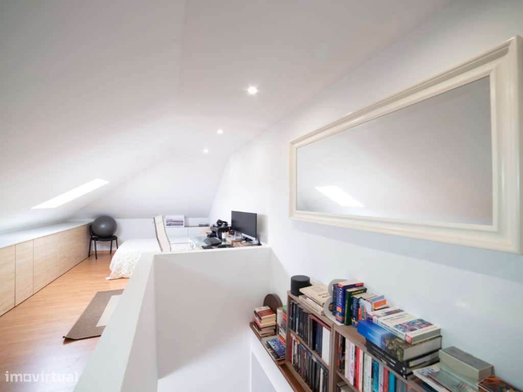 T2+1 Duplex - Urbanização da Atalaia-21