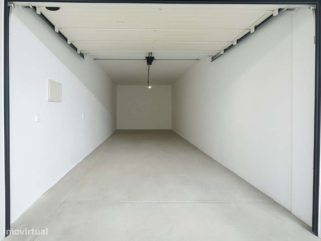 Apartamento T3 no R/C| Piscina | Ginásio| Logradouro - Grande imagem: 4/26