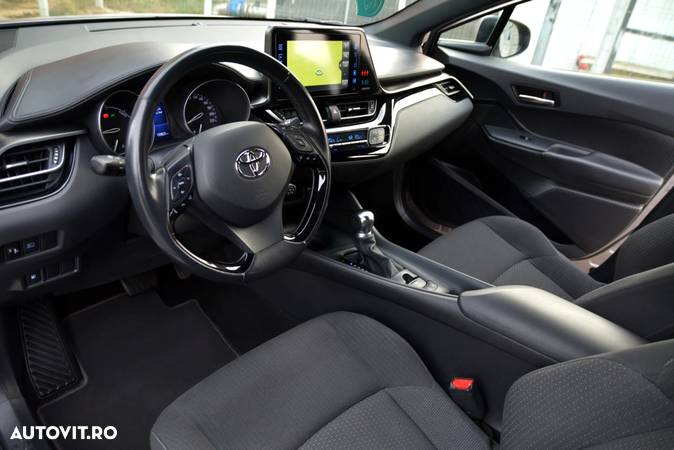 Toyota C-HR Hybrid Style - 7