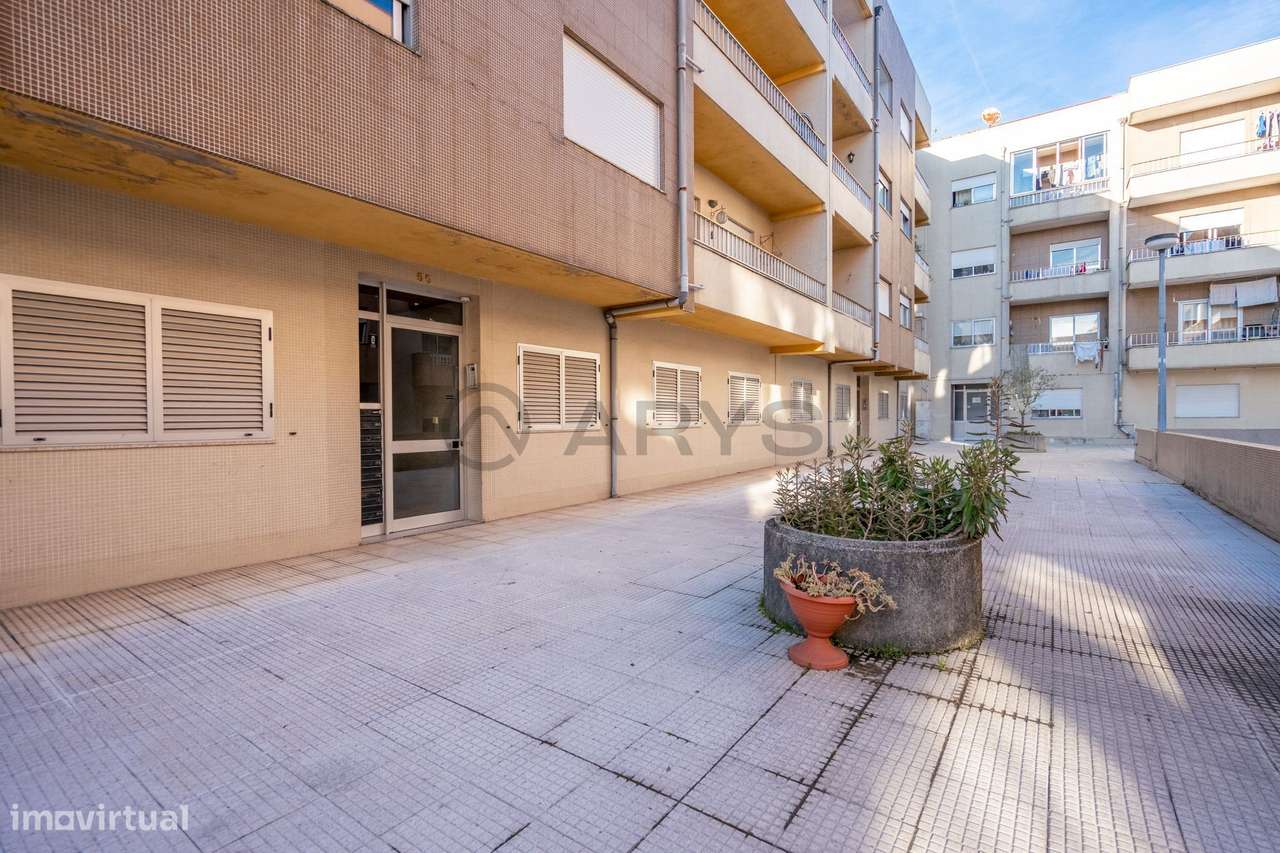 Excelente apartamento T3 remodelado  — Travessa Cónego Manuel Faria... - Grande imagem: 5/29
