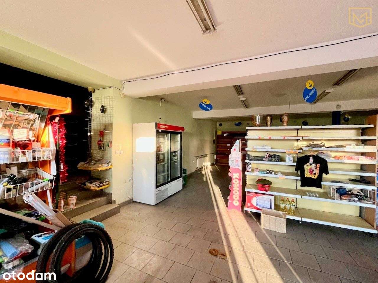 Budynek handlowy w Korytnicy przy trasie - Pełny obrazek: 5/9