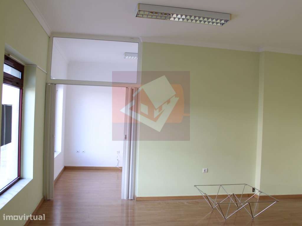 Loja para arrendamento na Serra da Helena, Casal de Cambra - Grande imagem: 5/10