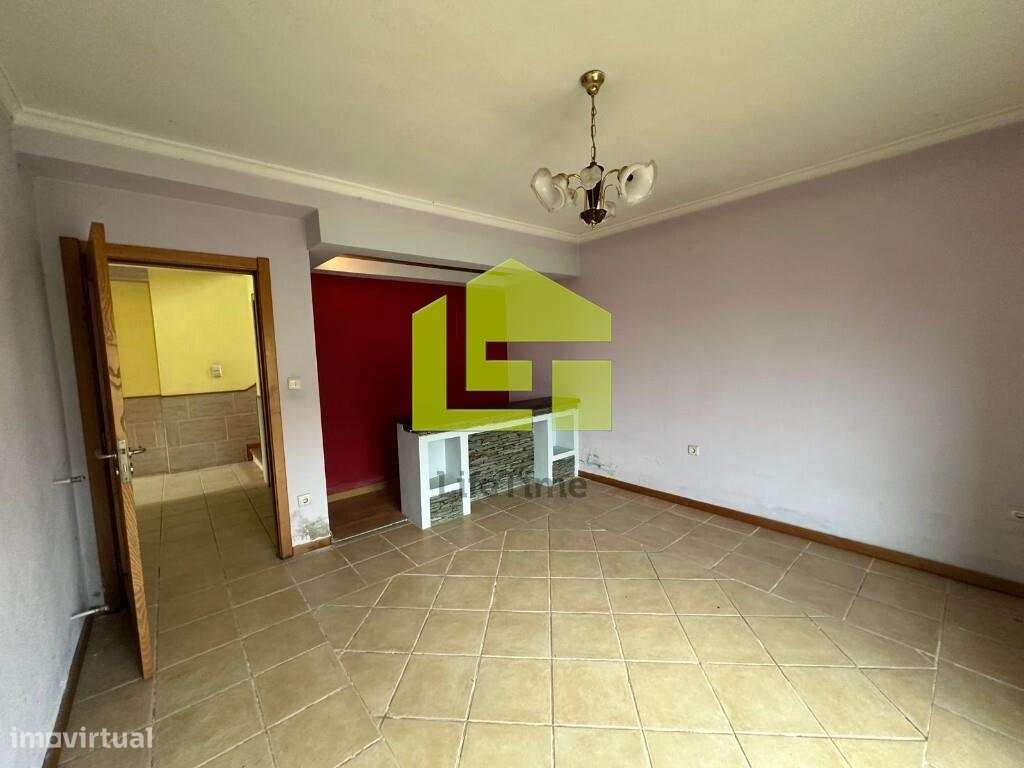 Moradia isolada T3-8