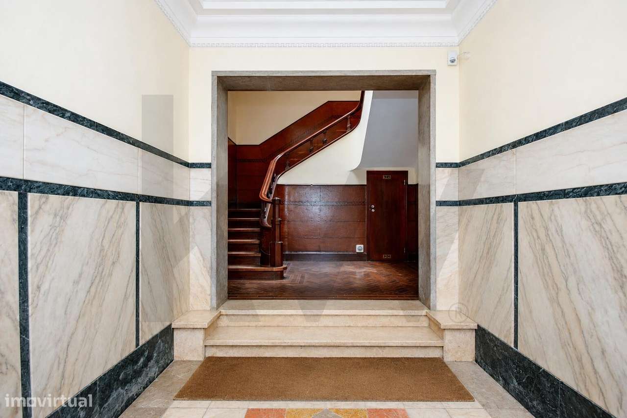 T4 com acesso a espaço exterior | Rua da Bombarda, Lisboa-36