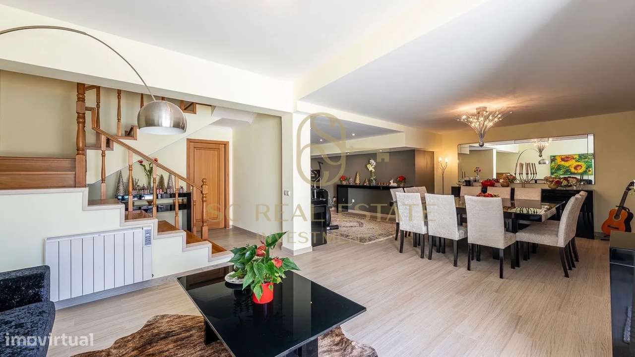 Moradia T4 com Piscina, 3 frentes, 300 mts Praia, São Félix Marinha-31