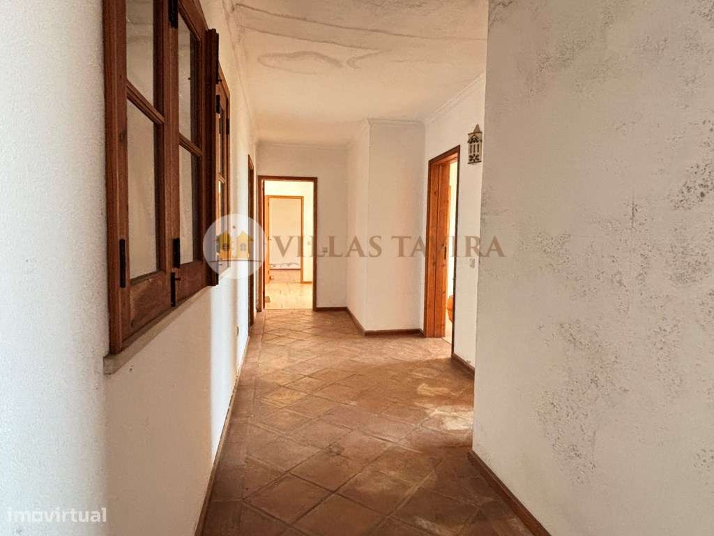 Moradia de estilo tradicional- Charme, vistas sob a Serra e Mar-23