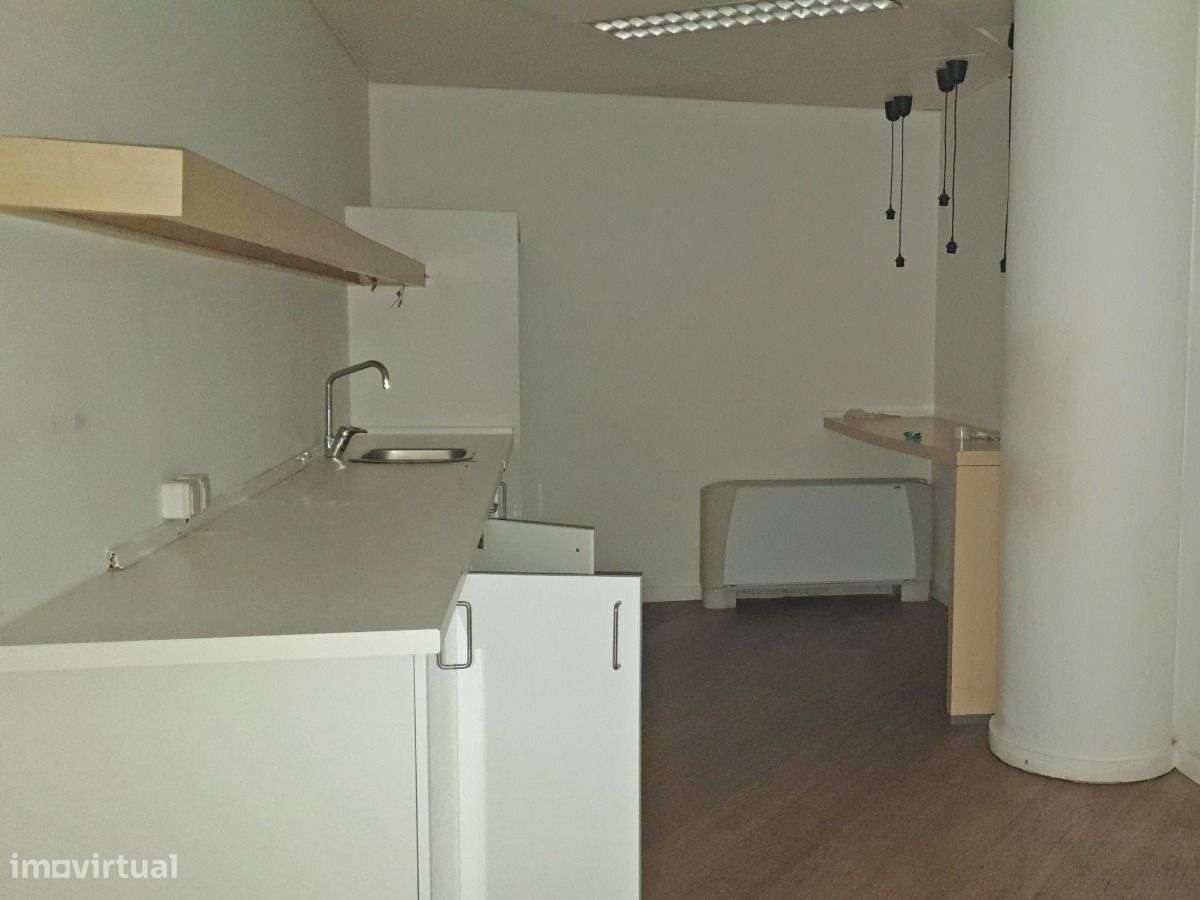 Escritório Lisboa Venda | 442 m2 | Avenidas Novas-10