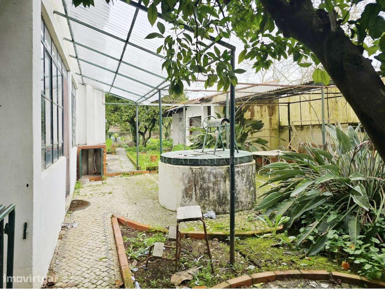 Moradia Isolada Unifamiliar T4 com Garagem e Anexo | Torres Novas-43