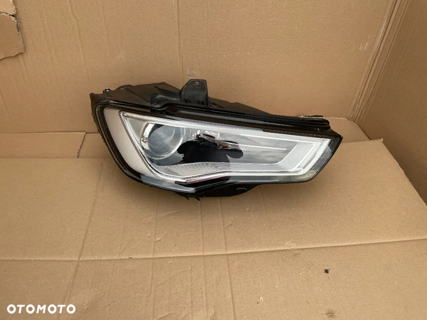 lampa prawy przód AUDI A3 8V 8V0941032A bi-xenon skrętny - 2