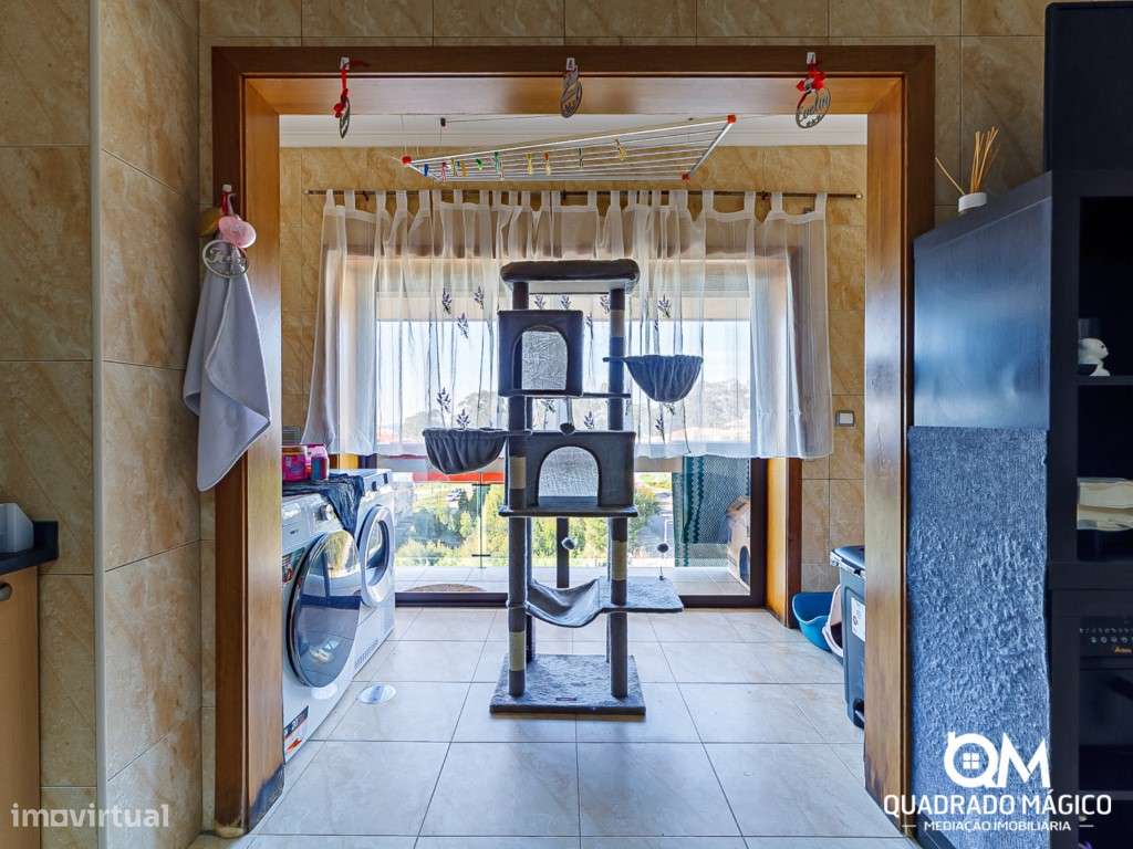 Apartamento T3 com 175m², garagem fechada na Quinta do Areeiro, em ... - Grande imagem: 5/44