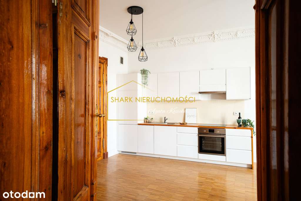 Klimatyczne mieszkanie w kamienicy w centrum!-5