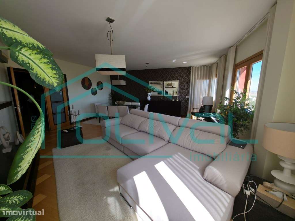 Magnífico T3 com BOX e arrecadação, em Vila Franca de Xira-3
