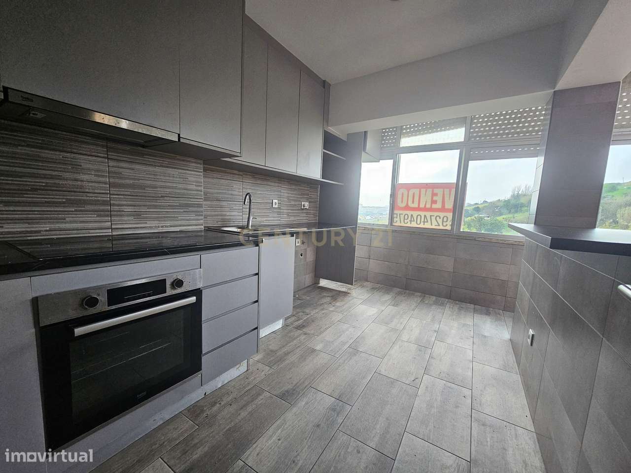 Apartamento Renovado T2 em Mina de Água, Amadora - Grande imagem: 4/18