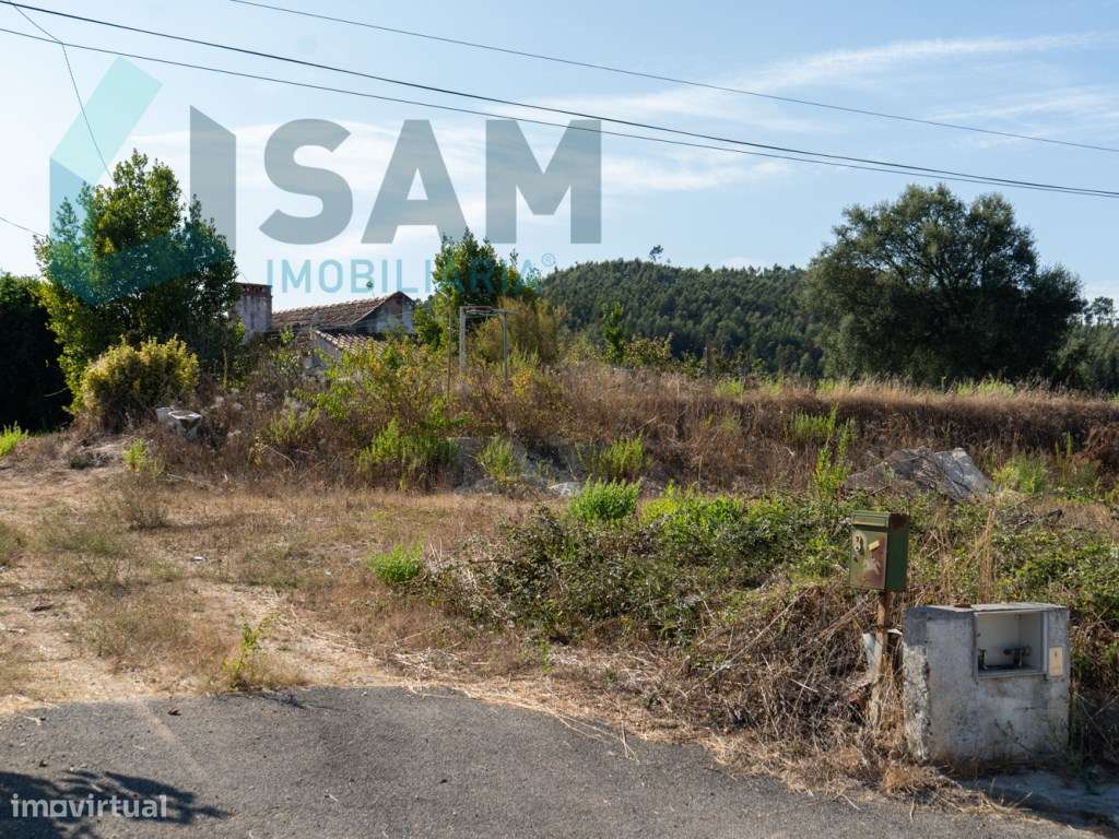 Moradia Térrea para Restauro | Terreno de malha urbana com 9.004 m²-37