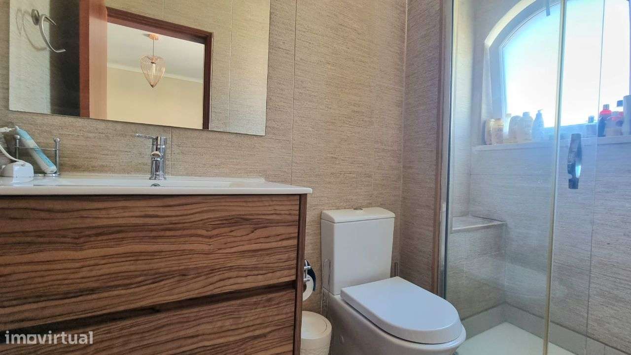 Moradia T5 com piscina, Brejos de Azeitão, Azeitão-25