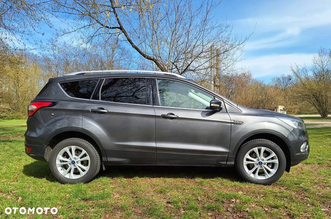 Ford Kuga - 3