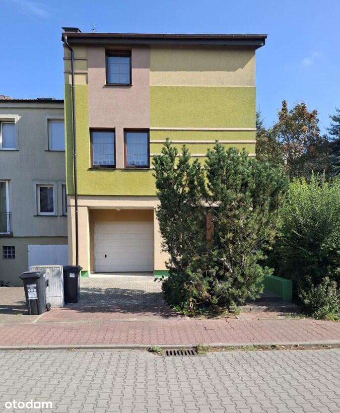 Skrajny szeregowiec/Strzeszyn ul. Plauta-1