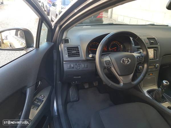 Toyota Avensis SW 2.0 D-4D Sol+GPS - 43