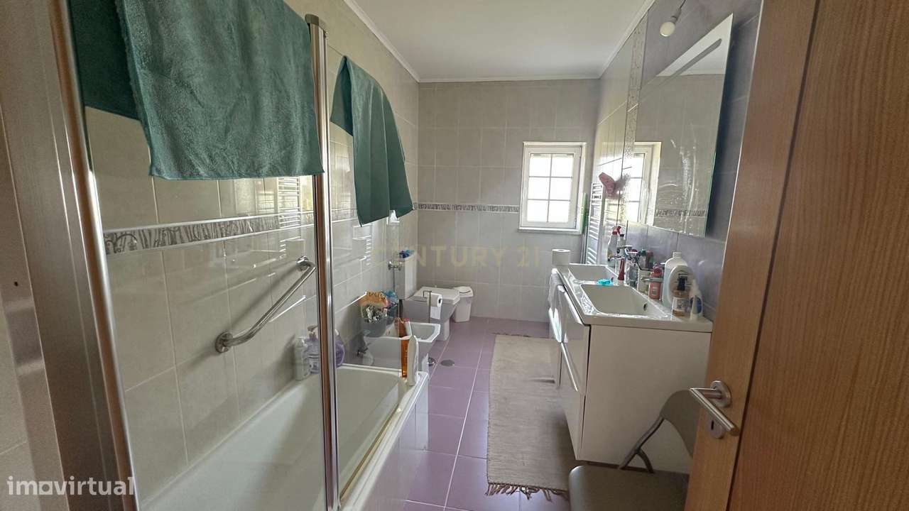 Moradia T4 com terreno em Oledo, Idanha-a-Nova-10