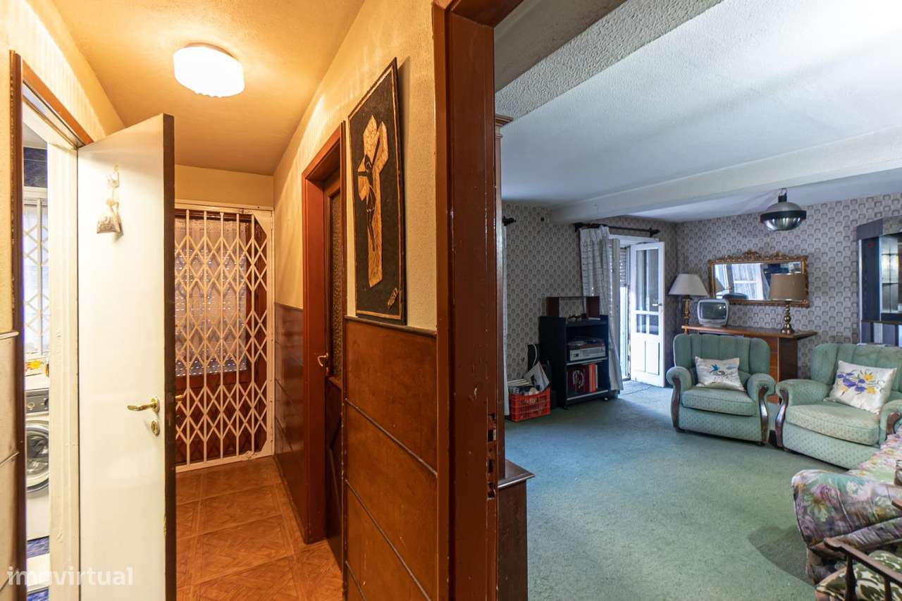 Casa c/ História e Potencial Extraordinário, Zona Tradicional do Porto-15