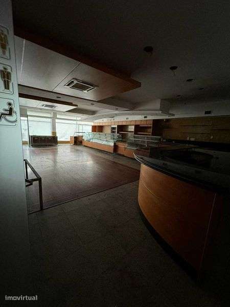 Loja para venda em Soares dos Reis, Vila Nova de Gaia - Grande imagem: 4/8