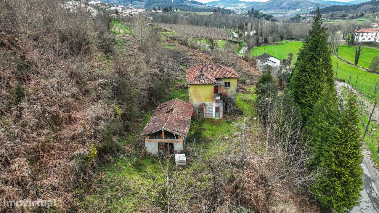 Moradia T3 para Restaurar em Pombeiro de Ribavizela, Felgueiras - Grande imagem: 5/12