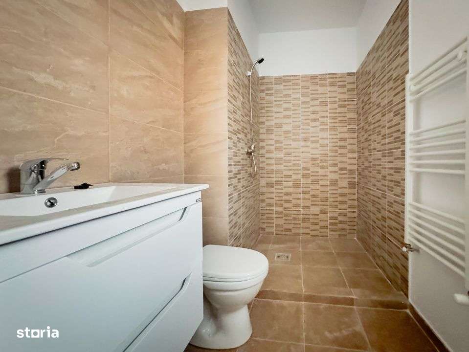 OFERTĂ! Vila duplex, Sabareni, 4 camere, 250 mp teren, 116.490€ T-16