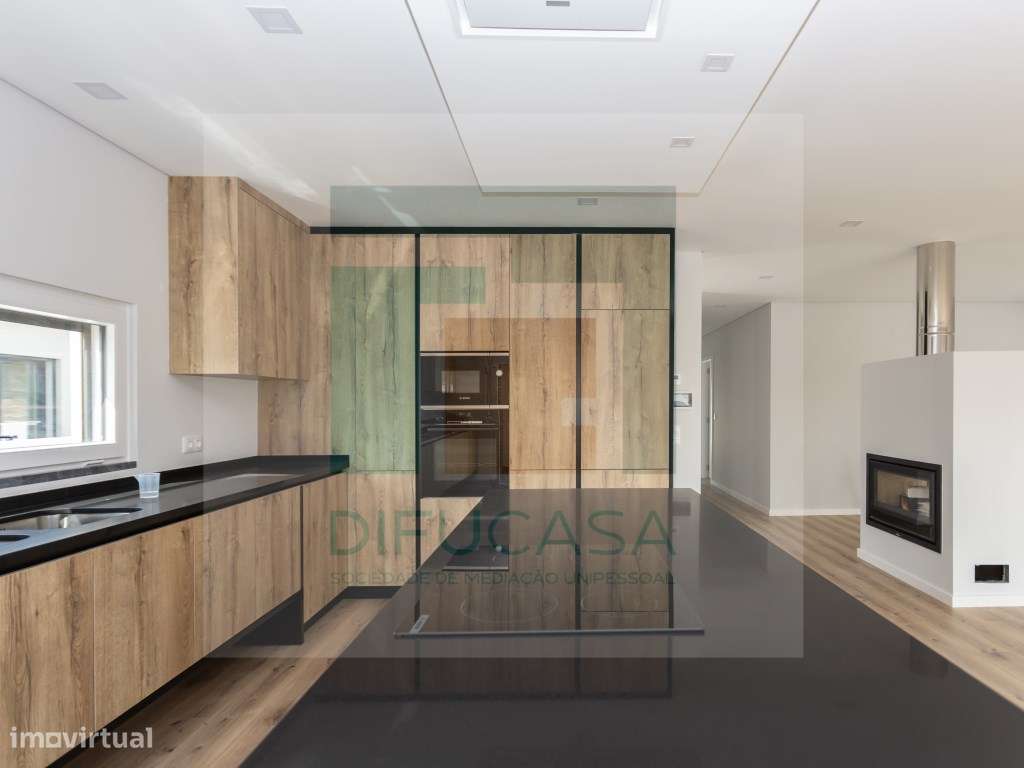 Moradia Isolada Térrea T3 com Piscina Zona de Azeitão - Grande imagem: 5/35