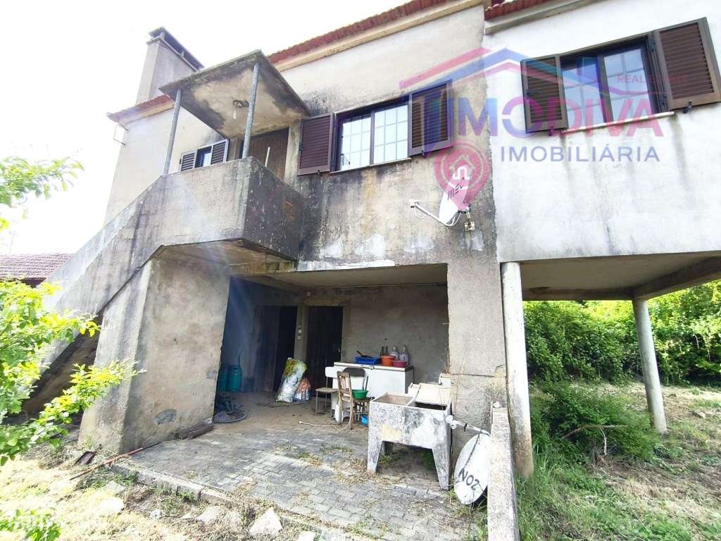 Moradia T3 com Terreno Plano de 1.000 m² a 5 minutos de Figueiró do...-17