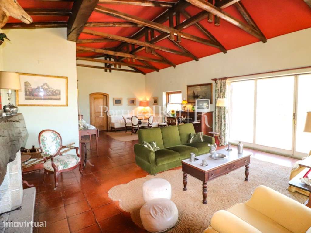 Quinta de 4 ha com 3 casas e cerejeiras no Fundão, ideal para turismo-12